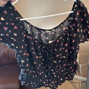 Active USA Black Floral Women's Blouse